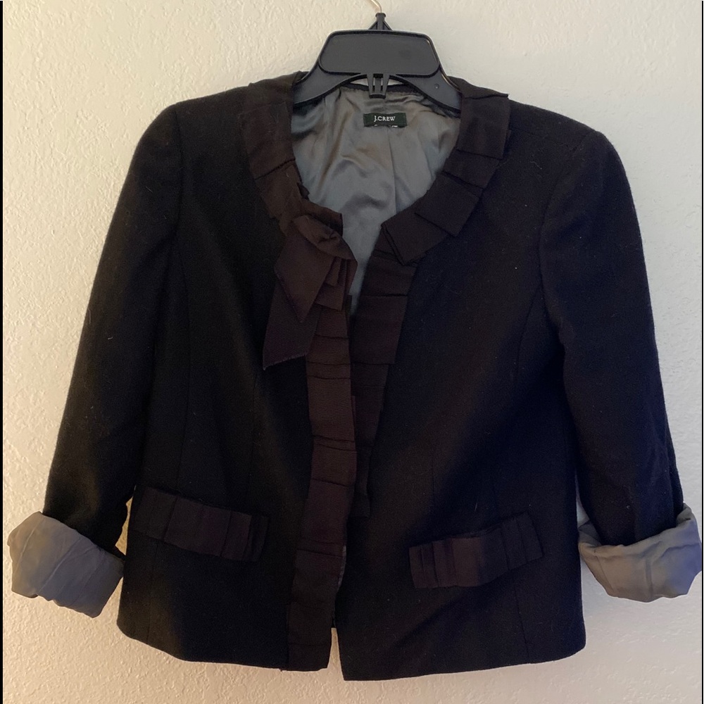 ⭐️⭐️J CREW BLK WOOL MED. CROPPED COAT⭐️⭐️